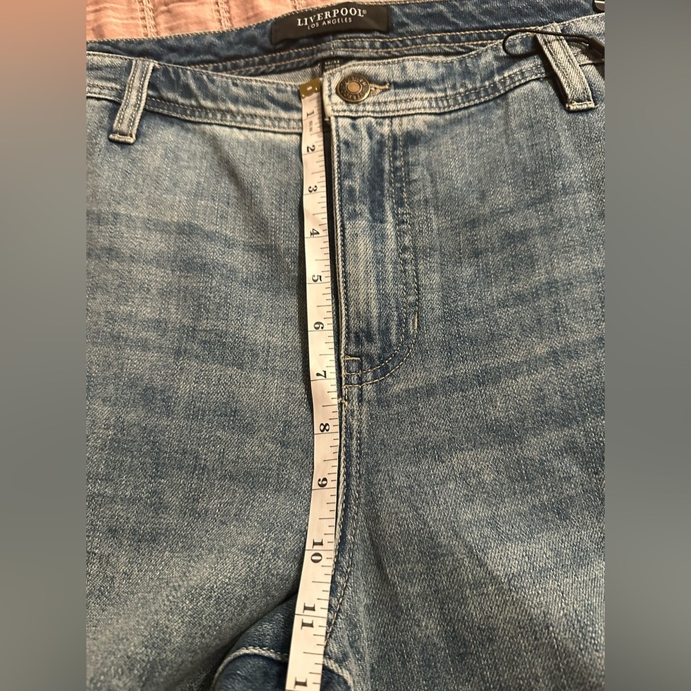 NWT Liverpool Los Angeles Women's Norma Jean Mid-Rise Relaxed Roller - Picture 13 of 15